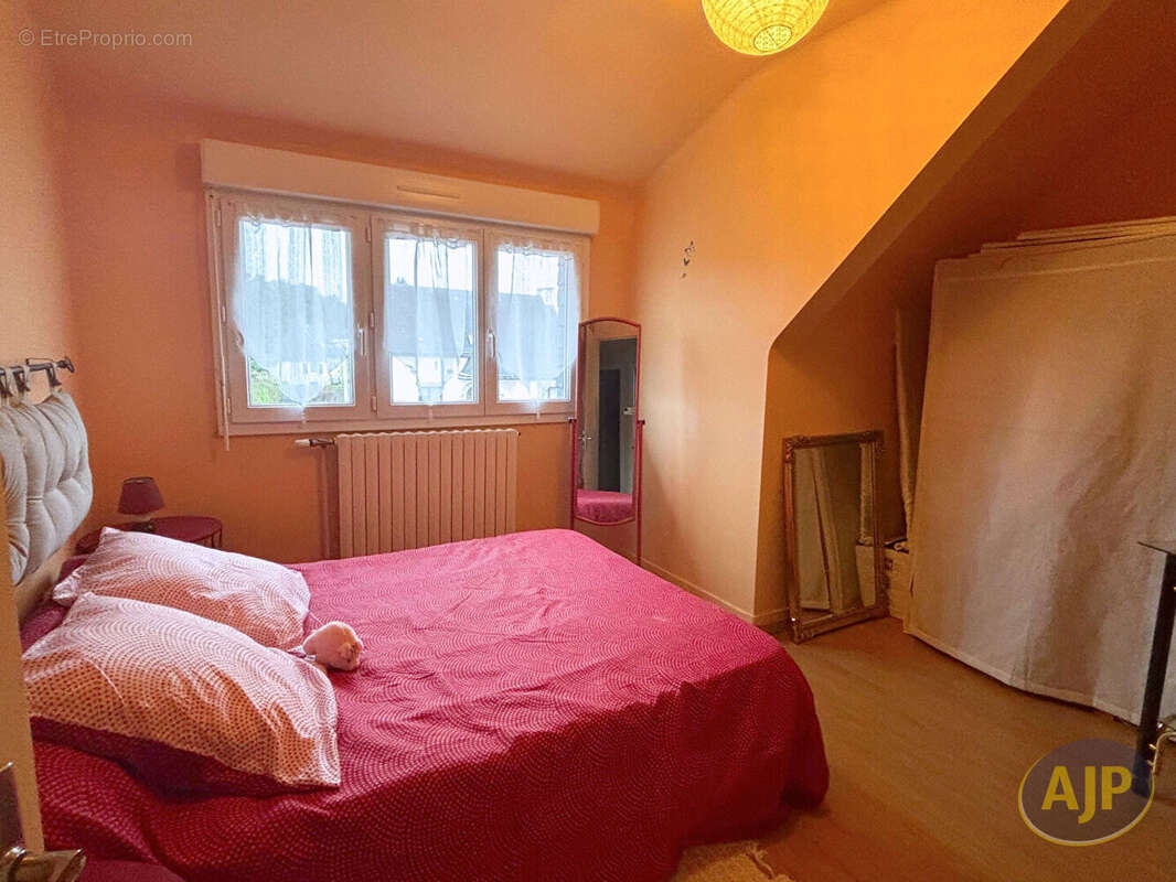 Belle maison familiale 5 chambres au coeur de Saint-Jean-Brévelay ! - photo 11