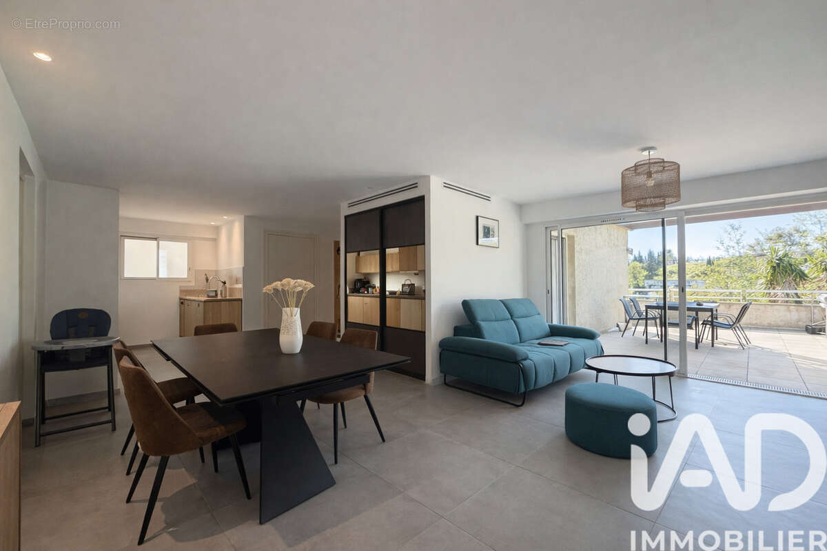 Photo 2 - Appartement à MANDELIEU-LA-NAPOULE