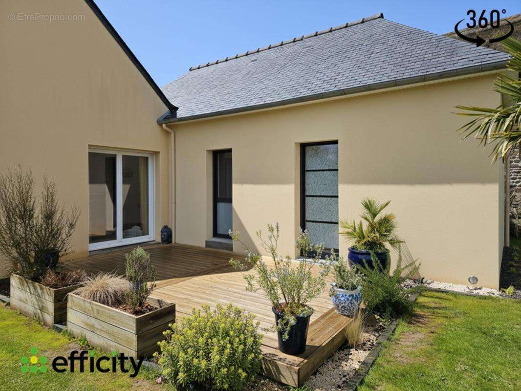 Maison à SAINT-PIERRE-DE-PLESGUEN