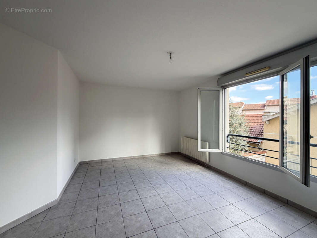 Appartement à LYON-8E