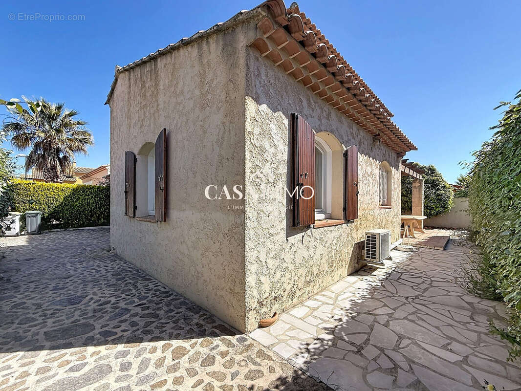Maison 104 m² à Hyeres  - photo 3