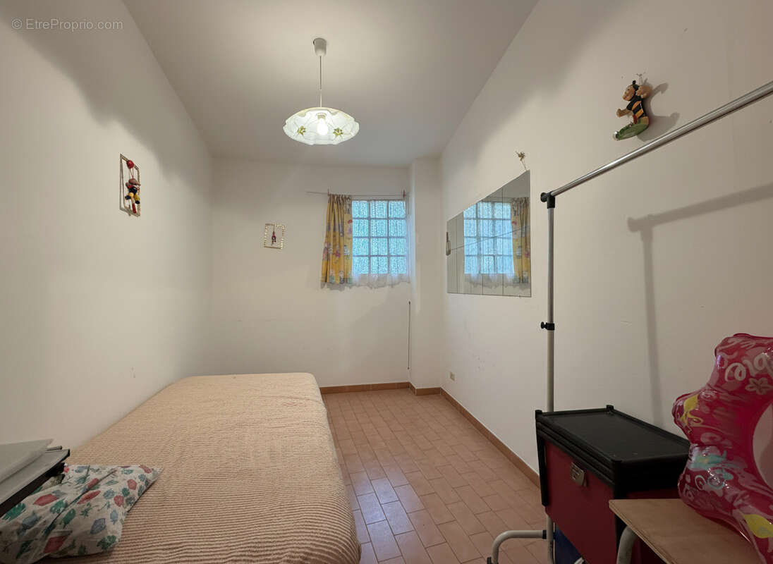 Nice Californie/Magnan :  4 pièces de 85m²  à deux pas de la mer, en étage élevé, double extérieur, cave - photo 13