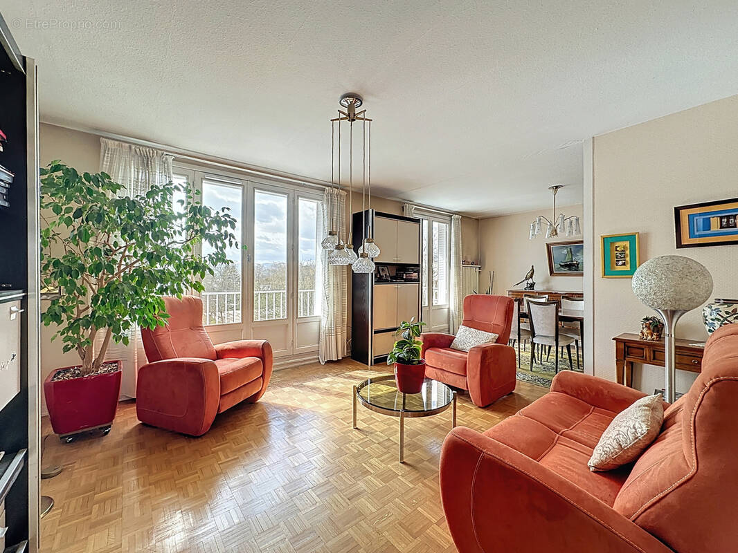 Appartement à LYON-5E