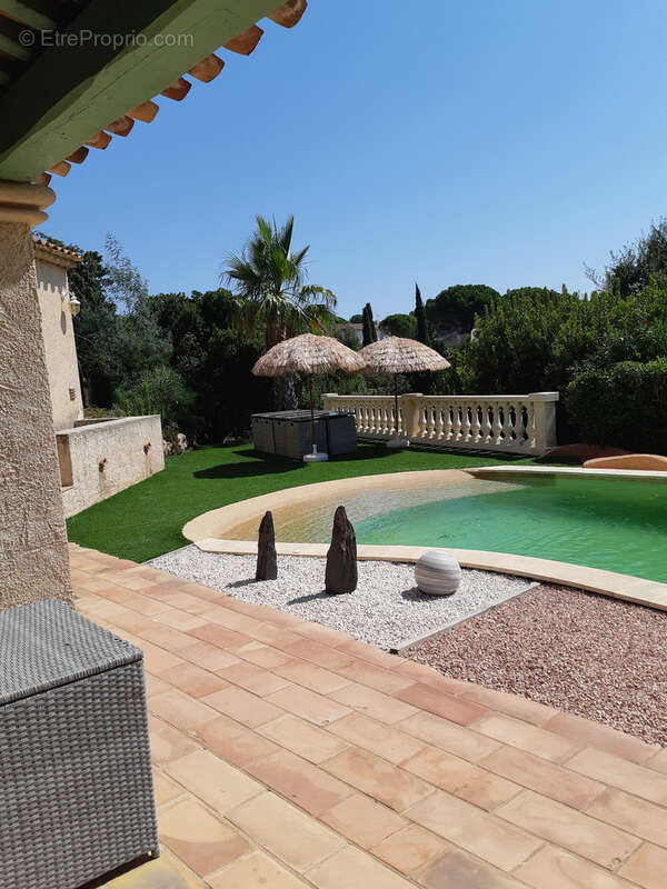 Maison à vendre 4 pièces LES ISSAMBRES (83) - photo 5