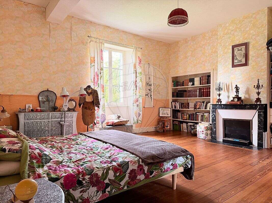 Maison à YGRANDE