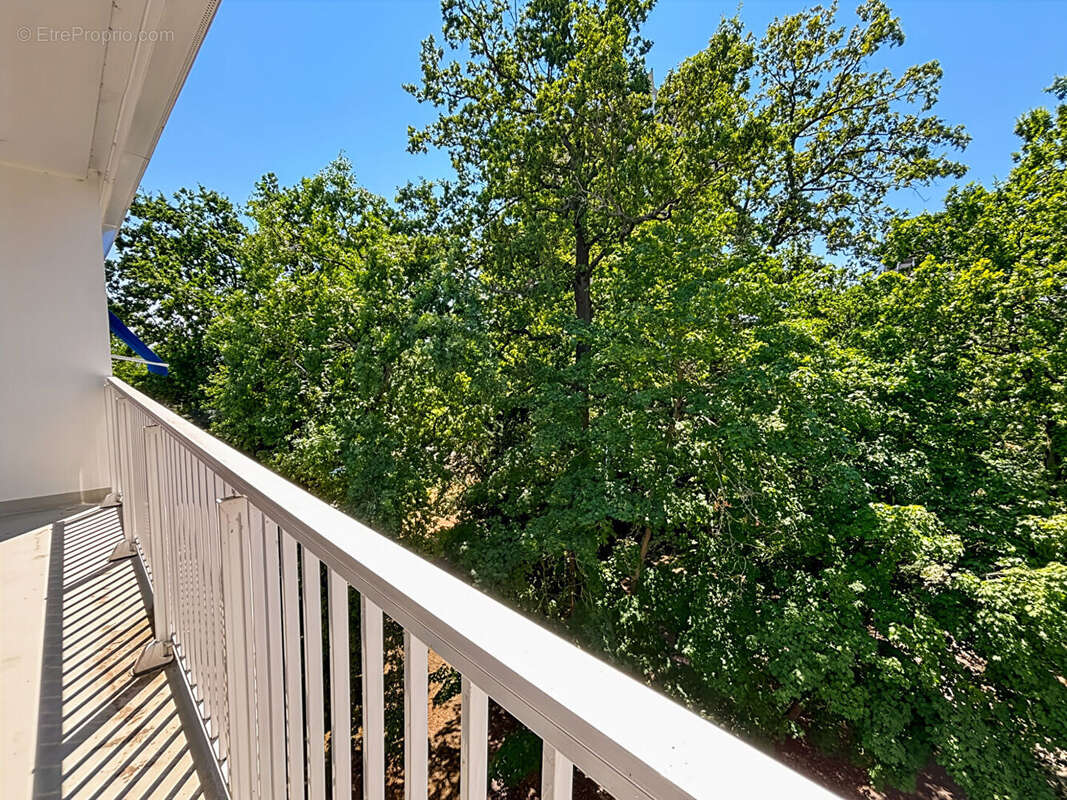 Appartement à VERRIERES-LE-BUISSON