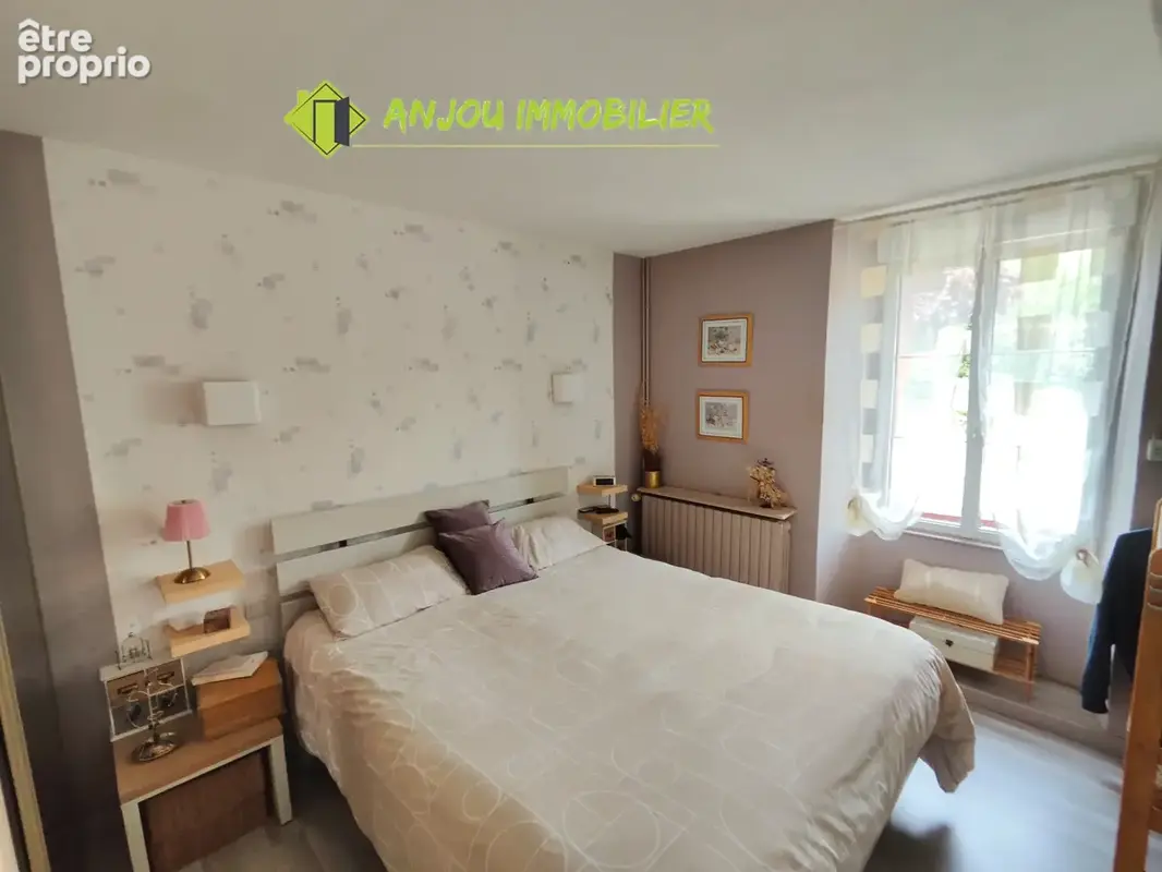 Maison de campagne avec dépendances et terrain - photo 8