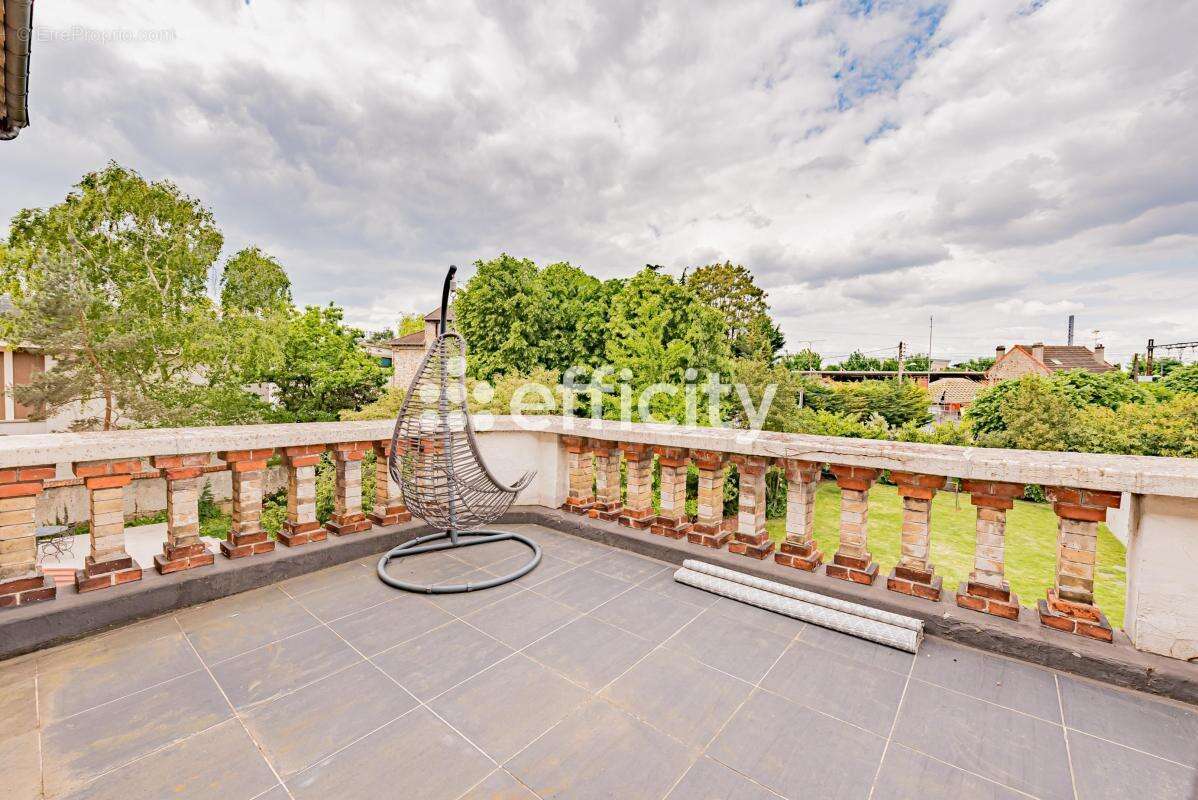 Maison à ABLON-SUR-SEINE