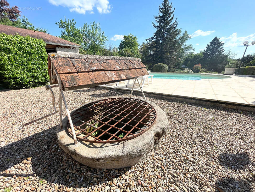 Maison à SAINT-MENOUX