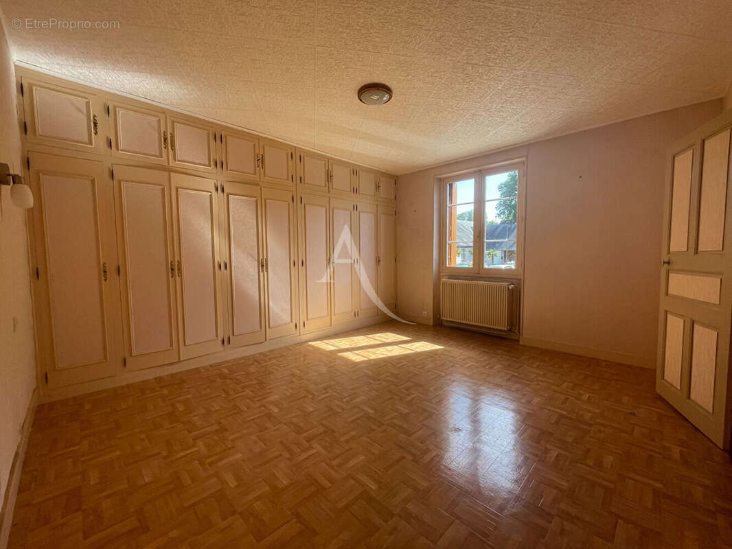 Maison à FAVEROLLES-SUR-CHER