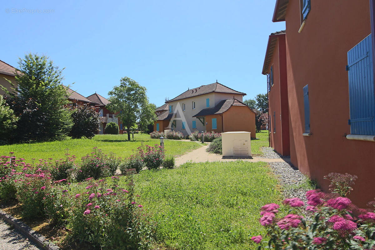 Appartement à PRAYSSAC