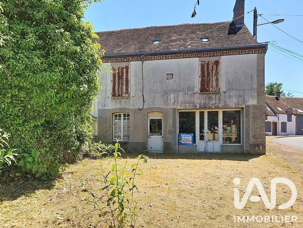 Maison 224 m² à Champignelles  - photo 2