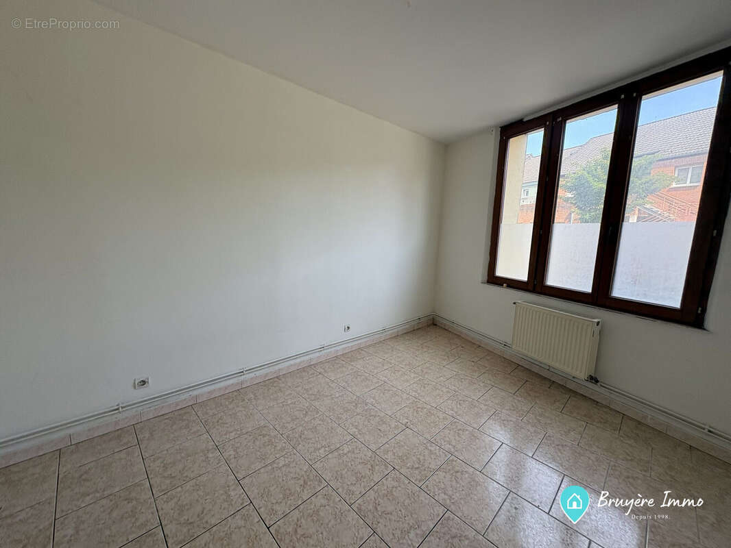 Appartement 218 m² à Fourmies  - photo 8
