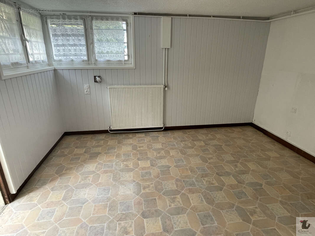 Maison   Quartier Hôpital, secteur très recherché, - photo 9