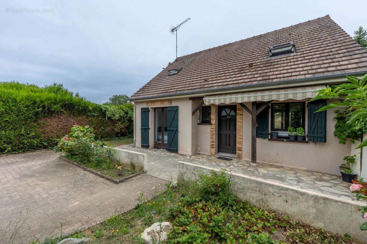 Maison de 6 pièces de 100 m² à Ézy-sur-Eure - photo 24
