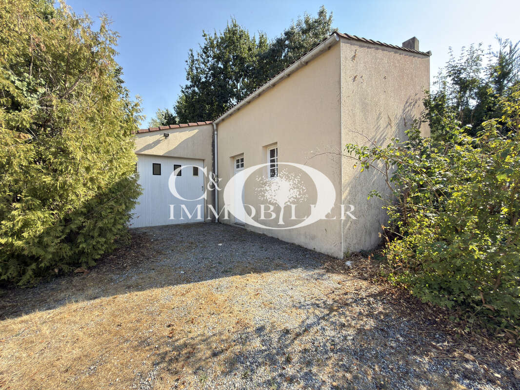 Maison 3 chambres - garage - 2500 m2 de terrain - photo 11