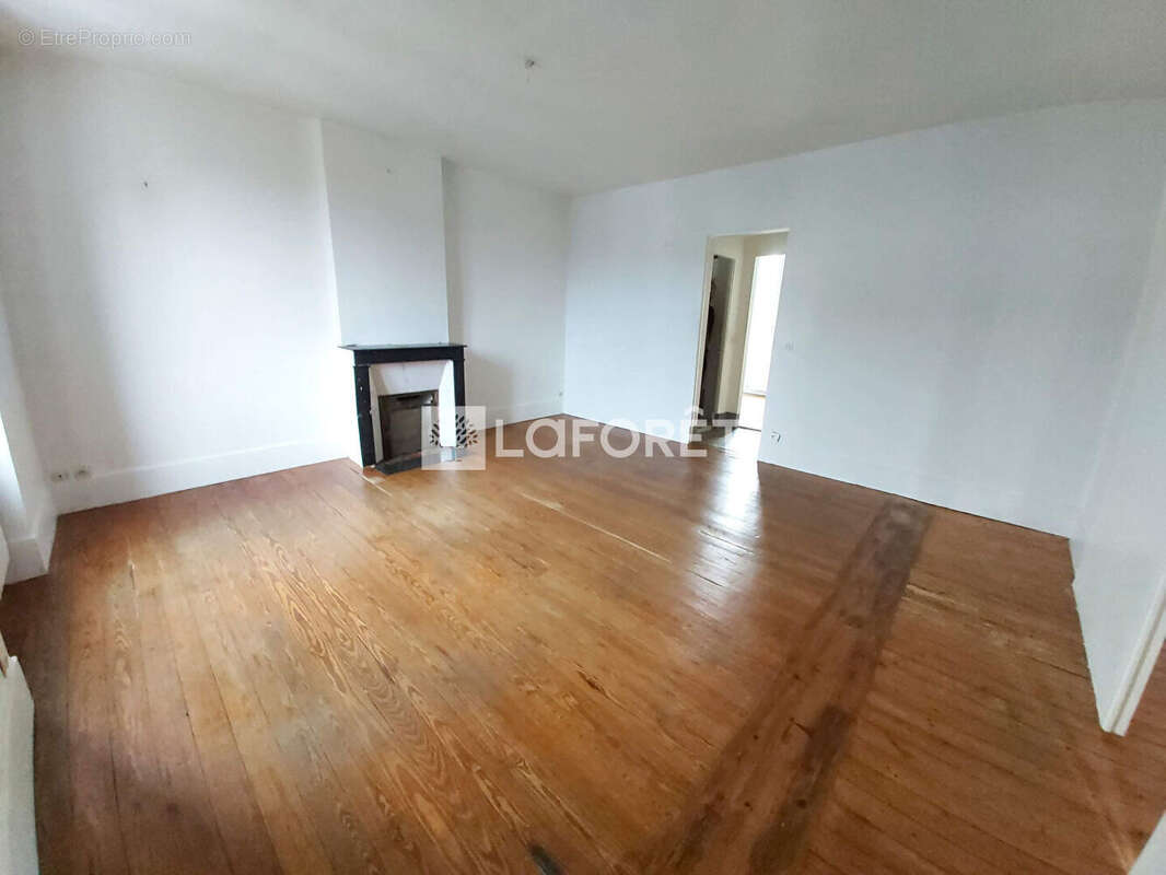 Appartement à VILLEMOMBLE