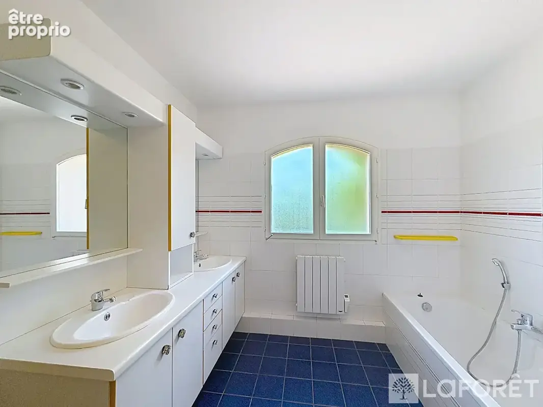 Maison familiale  253 m²  12 pièces ? Montbernier, Bourgoin-Jallieu - photo 14