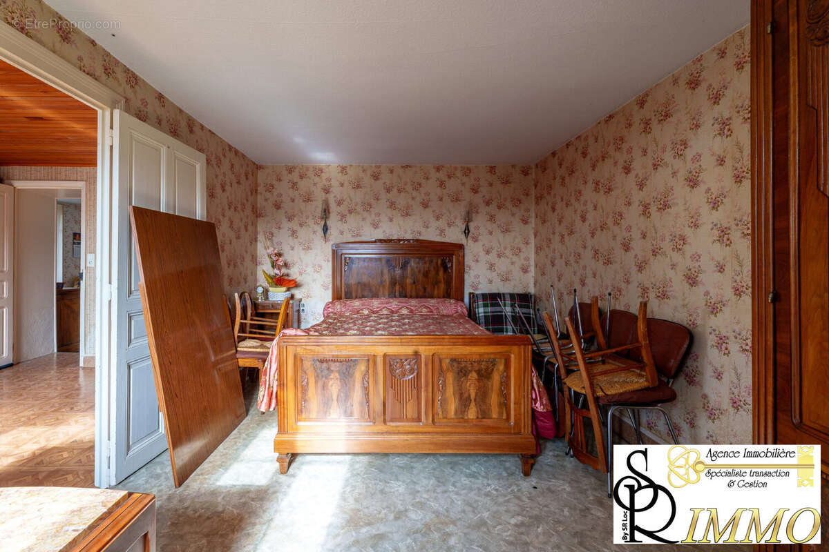 Maison à SAINT-LAURENT-D'ANDENAY