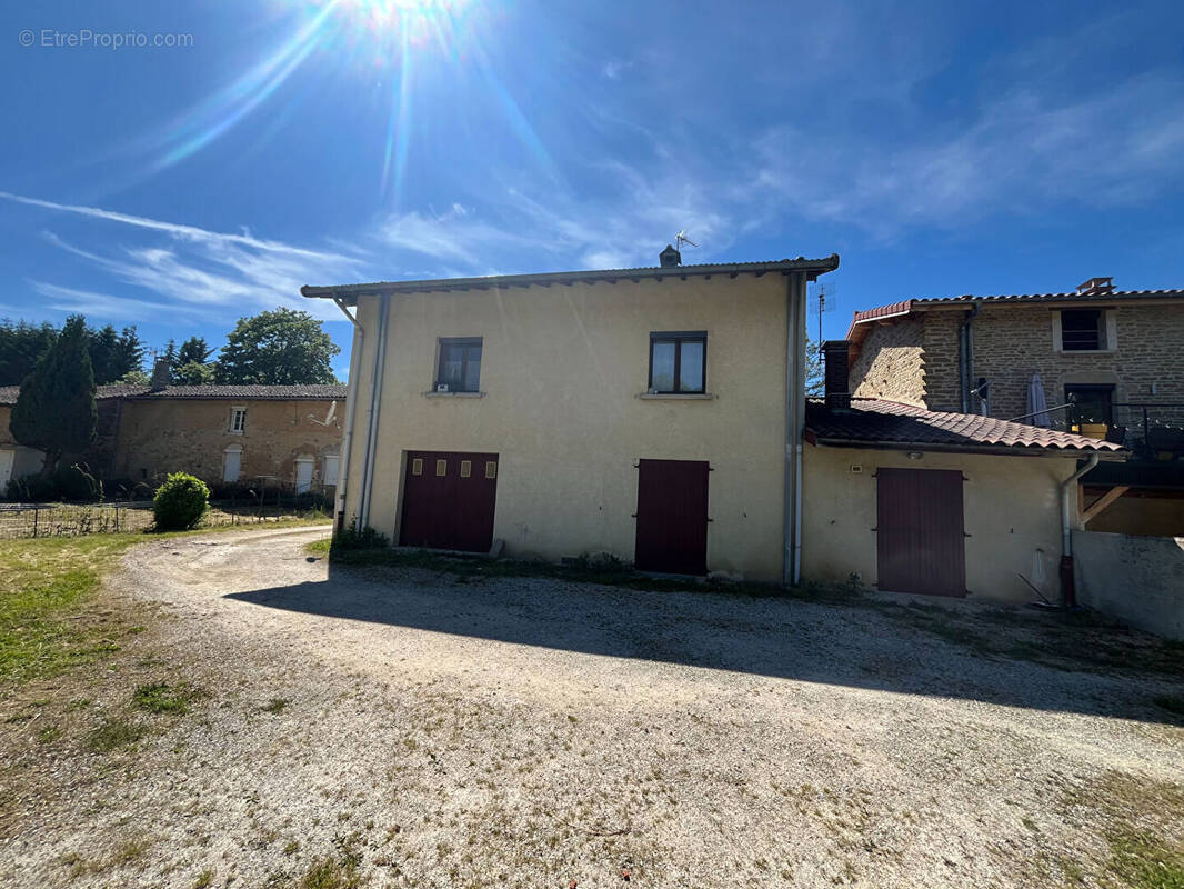 Maison à COLIGNY
