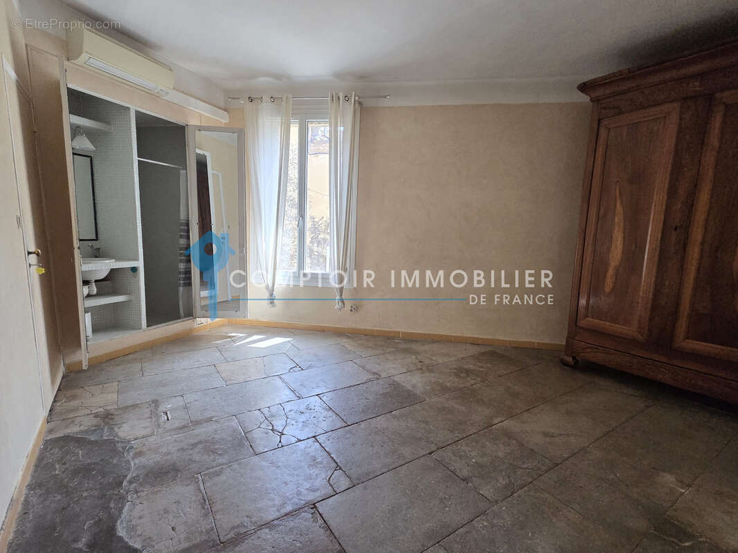 Immeuble de rapport avec Maison vigneronne et  locaux proche centre ville - photo 18