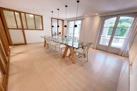 Appartement à SAINT-TROPEZ