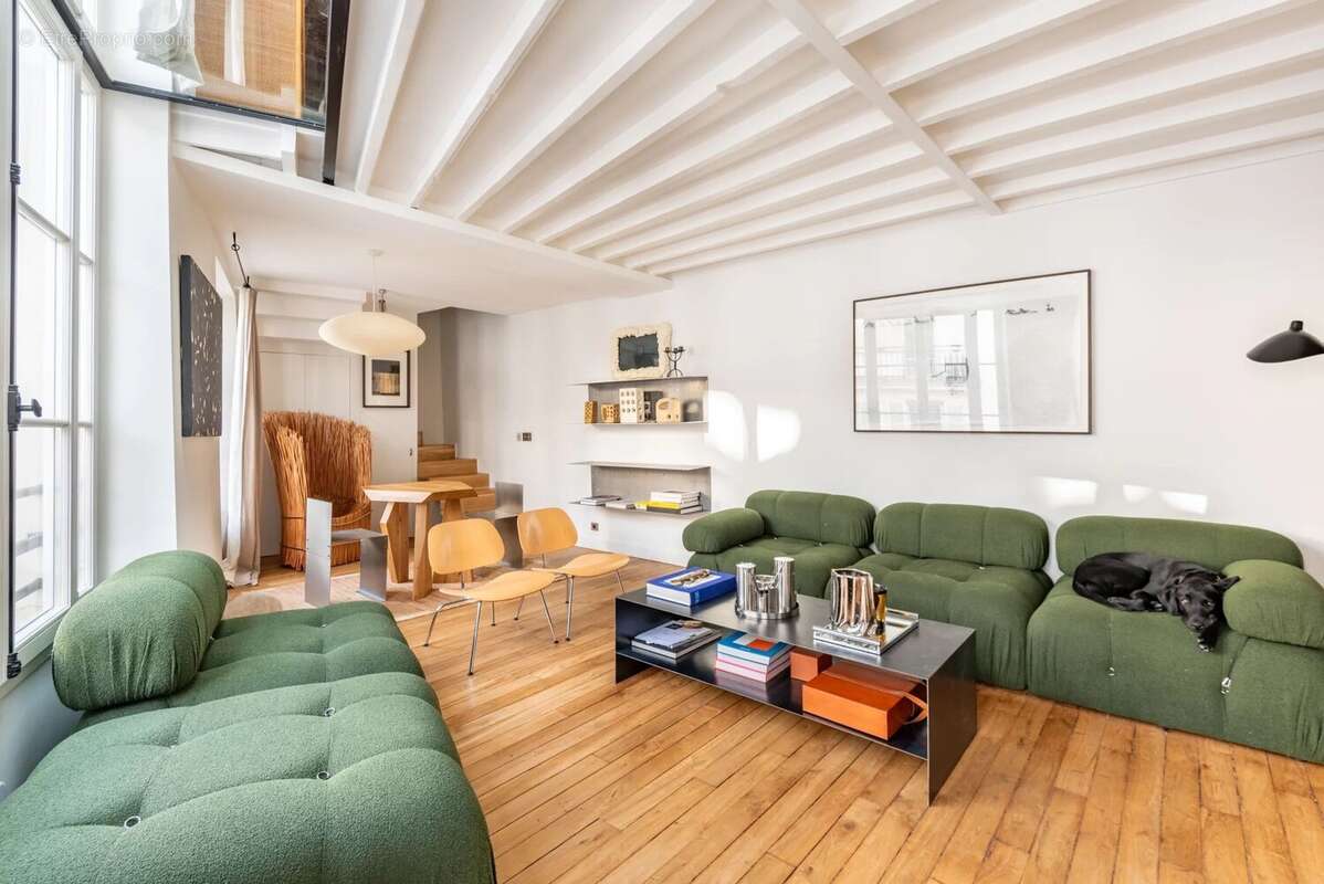 Appartement à PARIS-9E