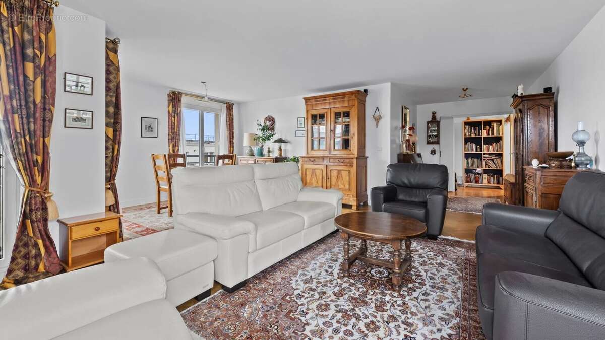 Appartement à GARCHES