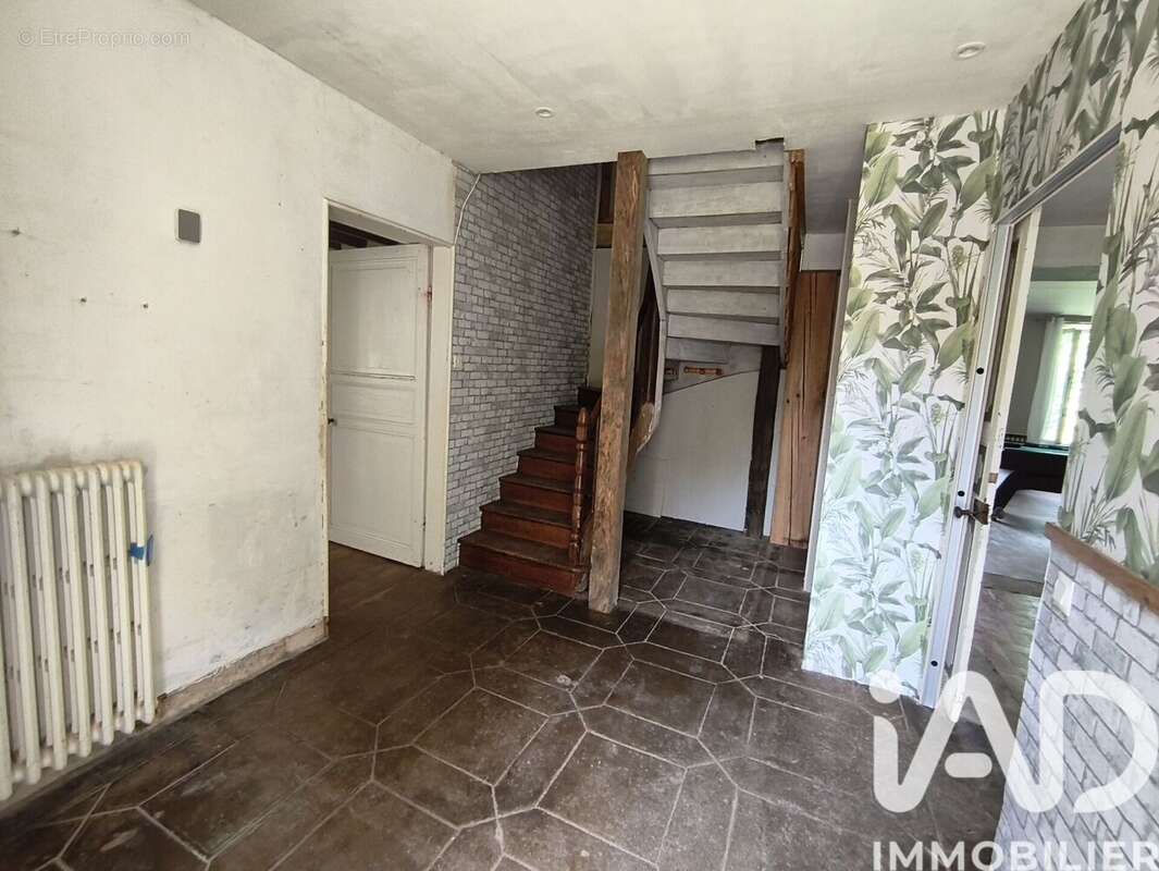 Maison 214 m² à Sepvret  - photo 4