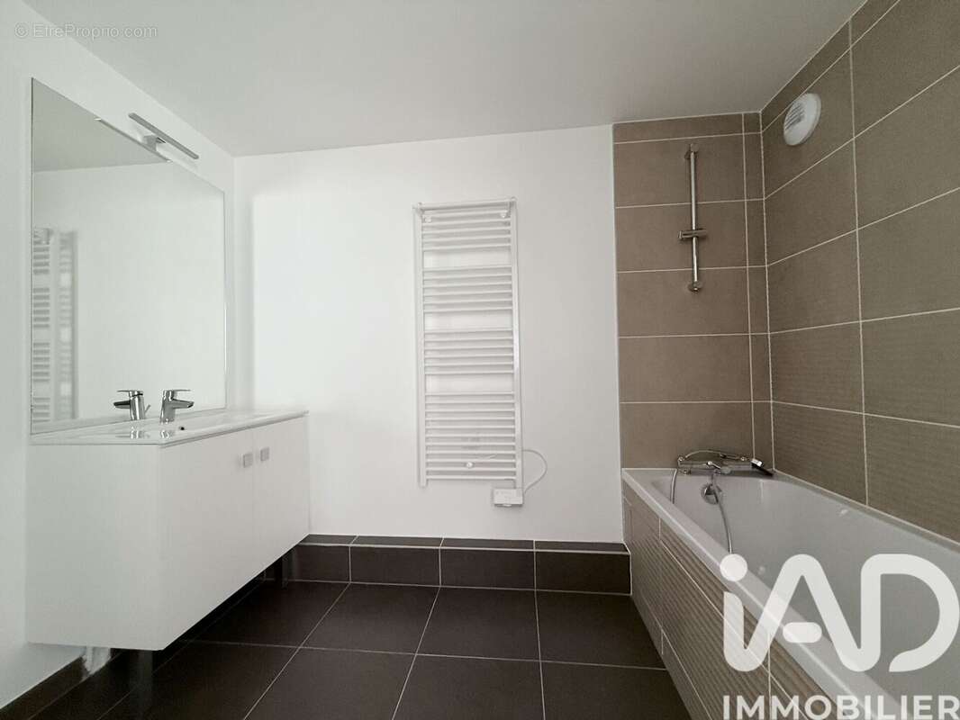 Photo 7 - Appartement à BUSSY-SAINT-GEORGES