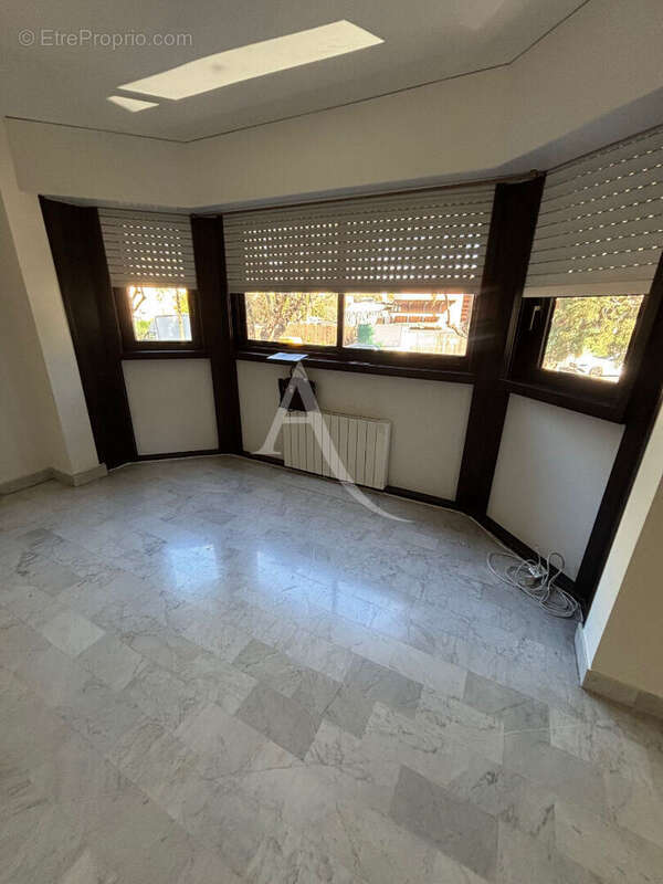 Studio + Cave Le Cannet 1 pièce 33.65 m2 - piscine - BAISSE DE PRIX - photo 6