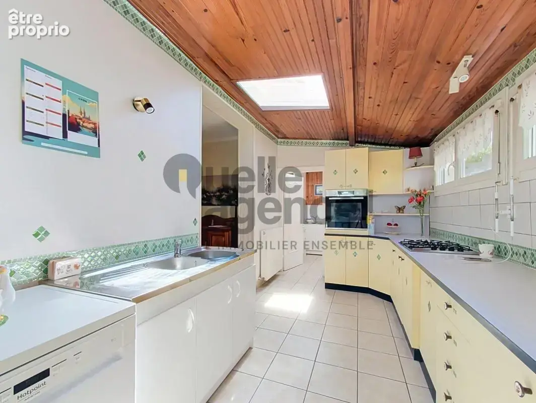 Maison 6 pièces 119 m² à vendre à Saint-Martin-Des-Champs (29600) - photo 5