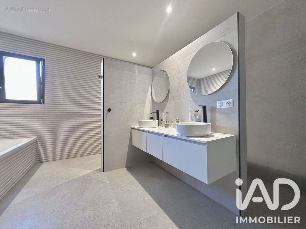 Maison 200 m² à Opoul-Perillos  - photo 5