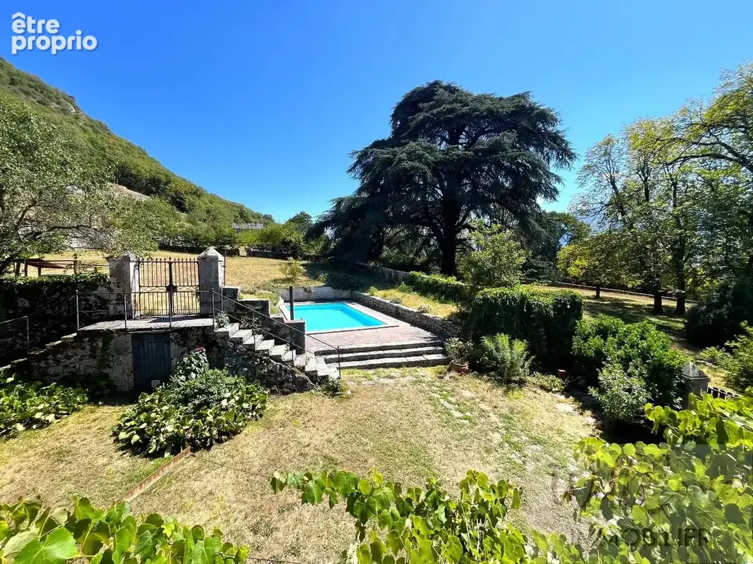 Propriété avec 2 maisons et dépendances sur 6 Ha de terrain arboré proche Challes - photo 8
