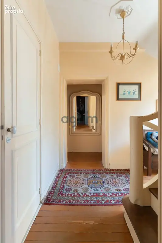 A 30 min de Nantes, centre Montaigu, maison de ville 202m2 hab, 5 chambres, garage et dépendance, terrain - photo 9