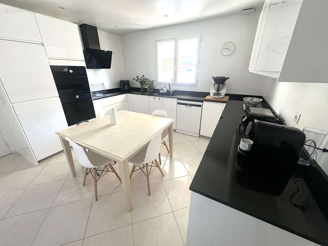 Maison à LESPINASSE