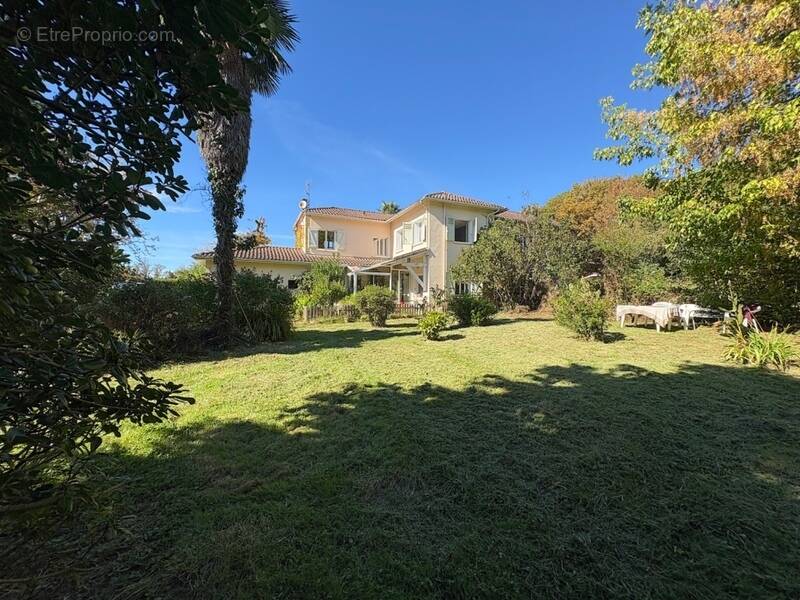 Maison à EUGENIE-LES-BAINS