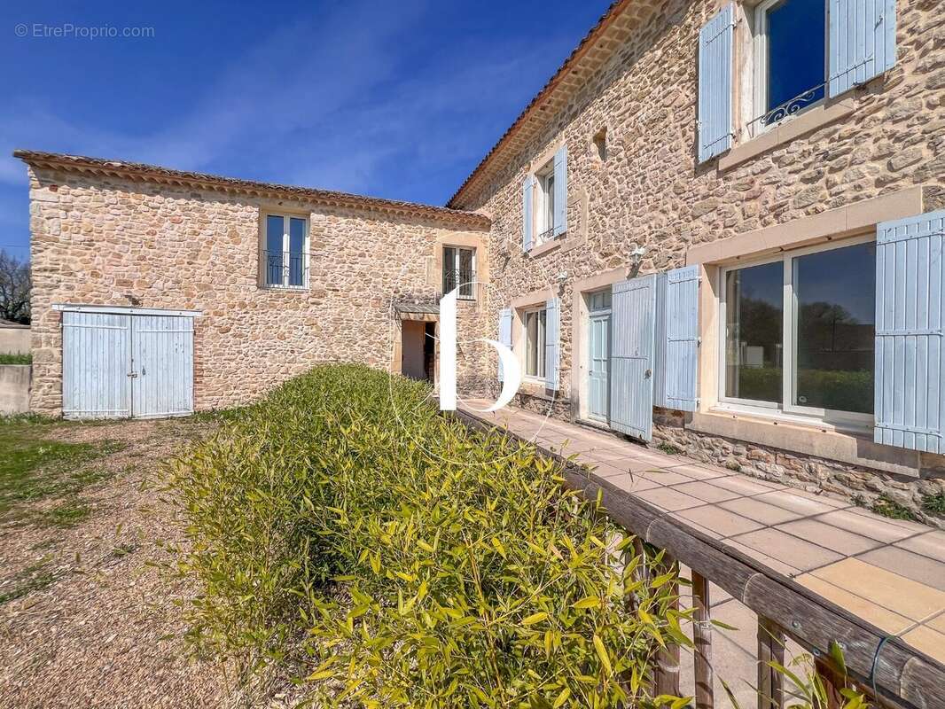 Maison à GOUDARGUES