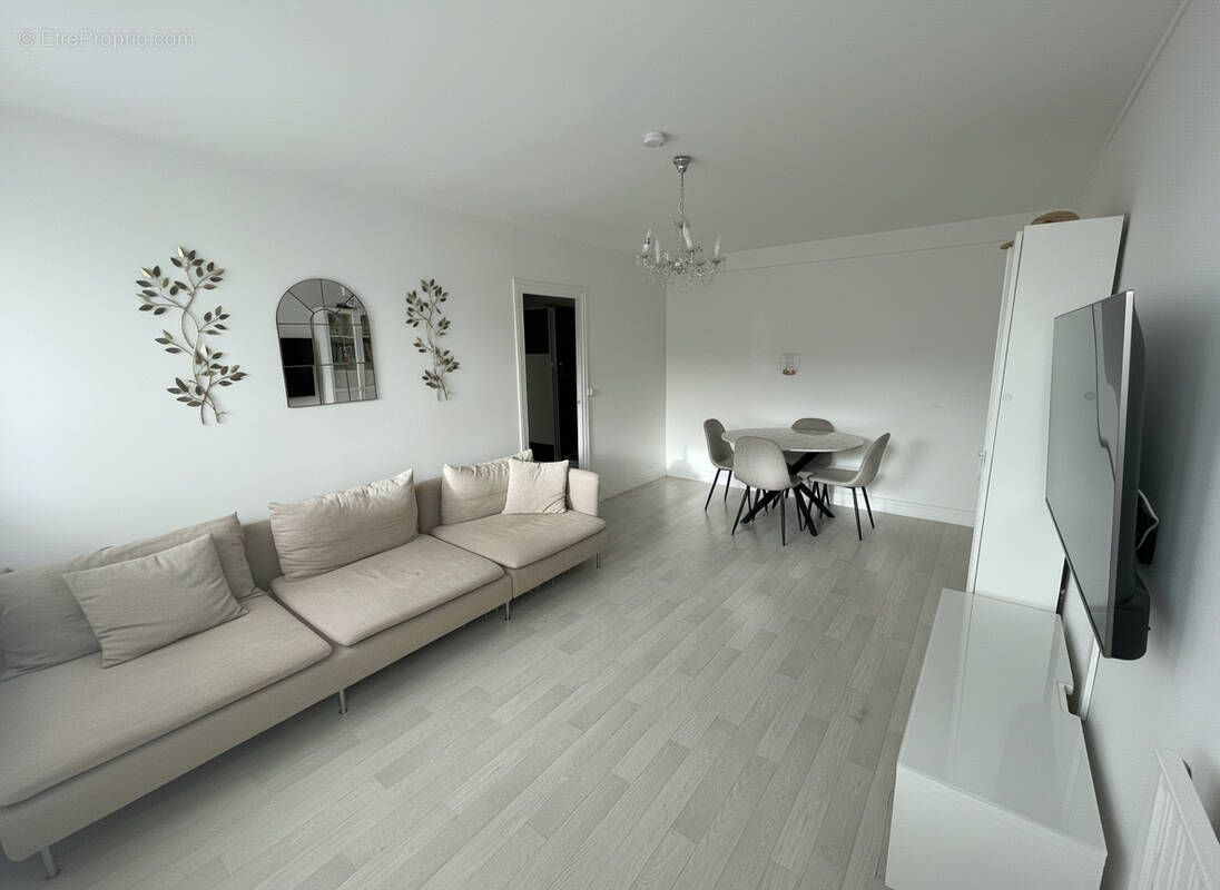 Appartement à EPINAY-SUR-SEINE