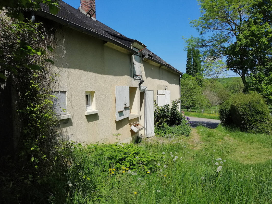 Maison à PARIGNY-LES-VAUX