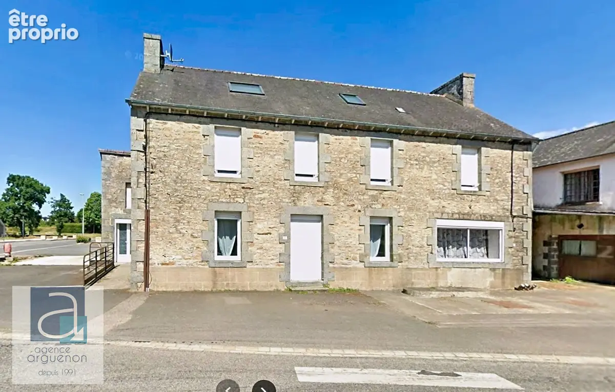 Maison à SAINT-JACUT-DU-MENE