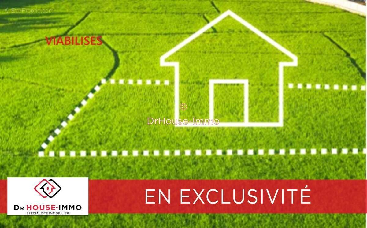 Terrain à LUC-LA-PRIMAUBE