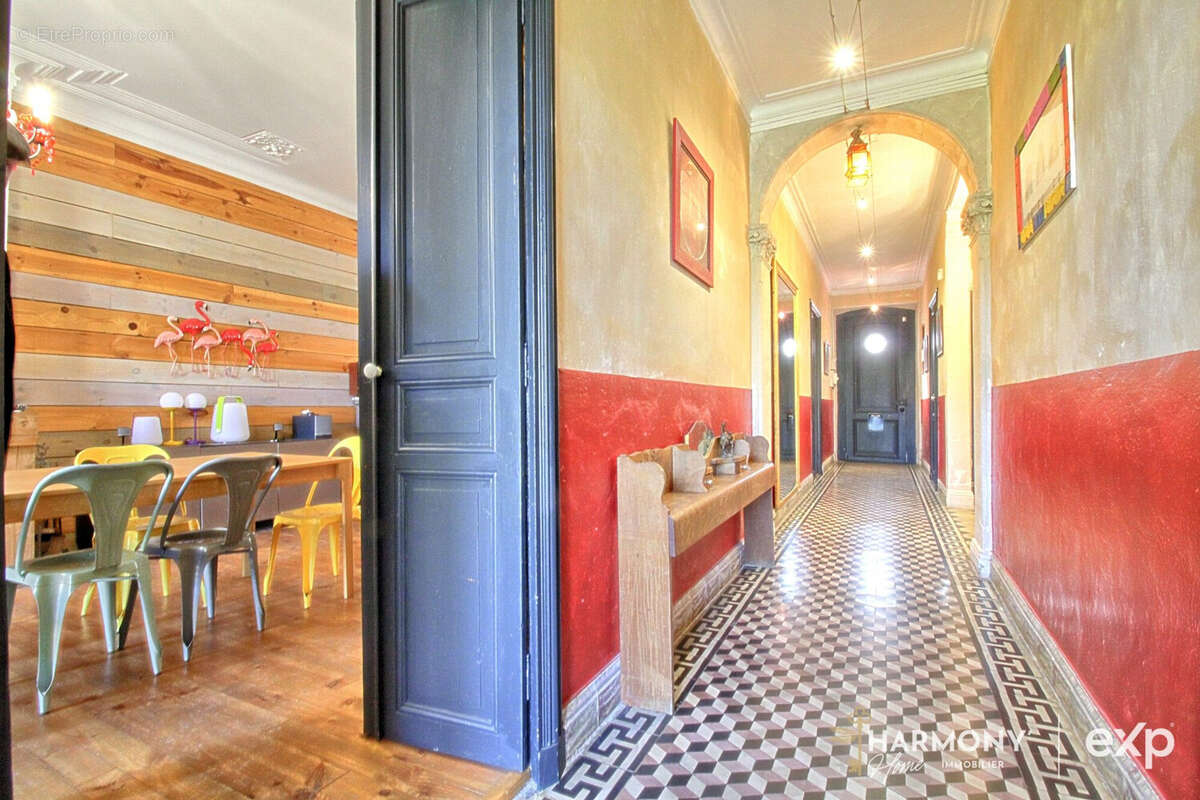 Maison 400 m² à Generac  - photo 6