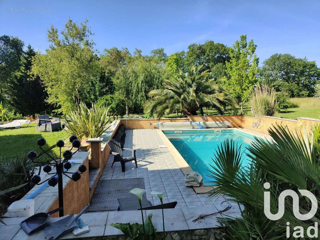 Photo 2 - Maison à XAINTRAILLES