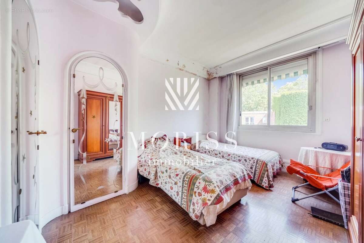 Maison à PARIS-19E
