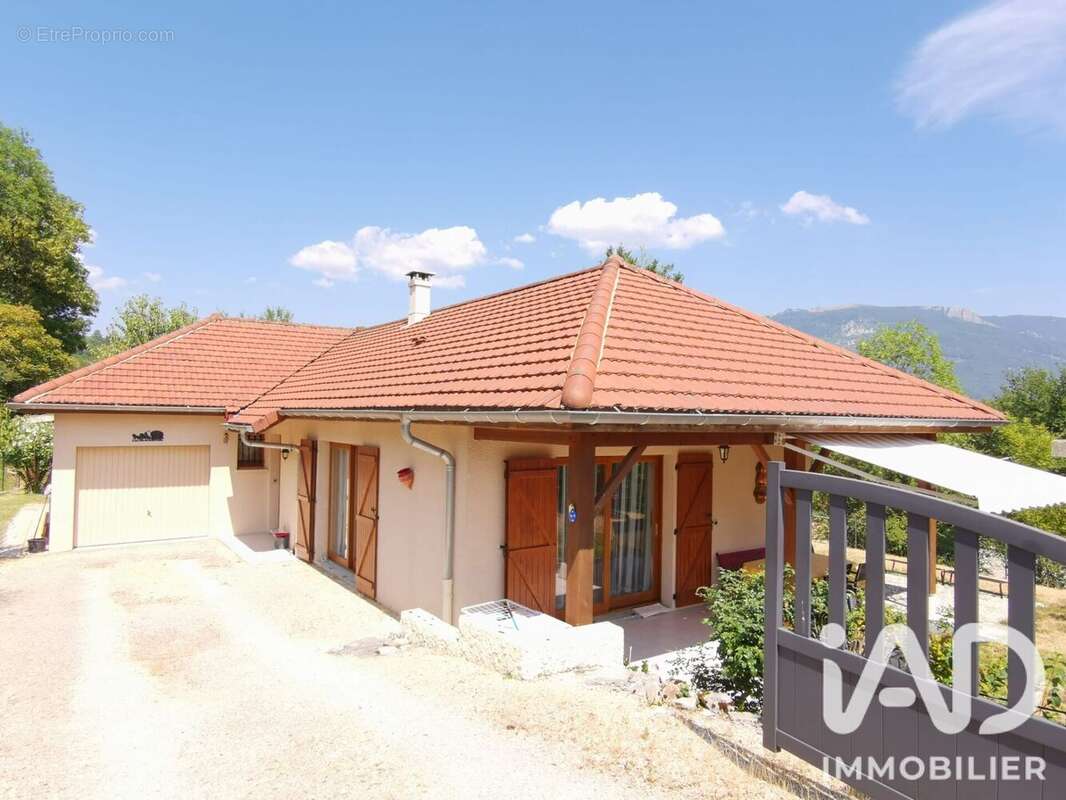 Maison 114 m² à Virieu-Le-Petit  - photo 2