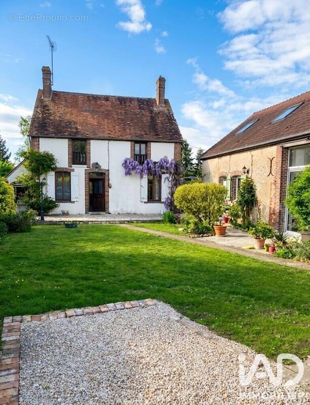 Photo 1 - Maison à CHARNY
