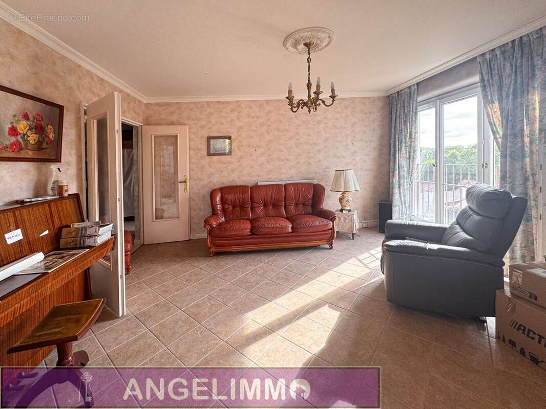 Appartement à LE PLESSIS-BOUCHARD