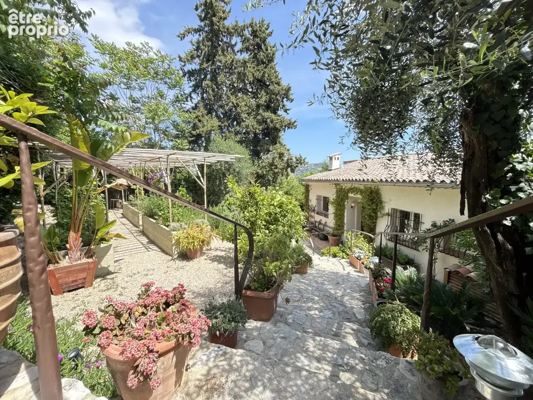 Maison 8 pièces 237 m² à vendre à Grasse (06130) - photo 7