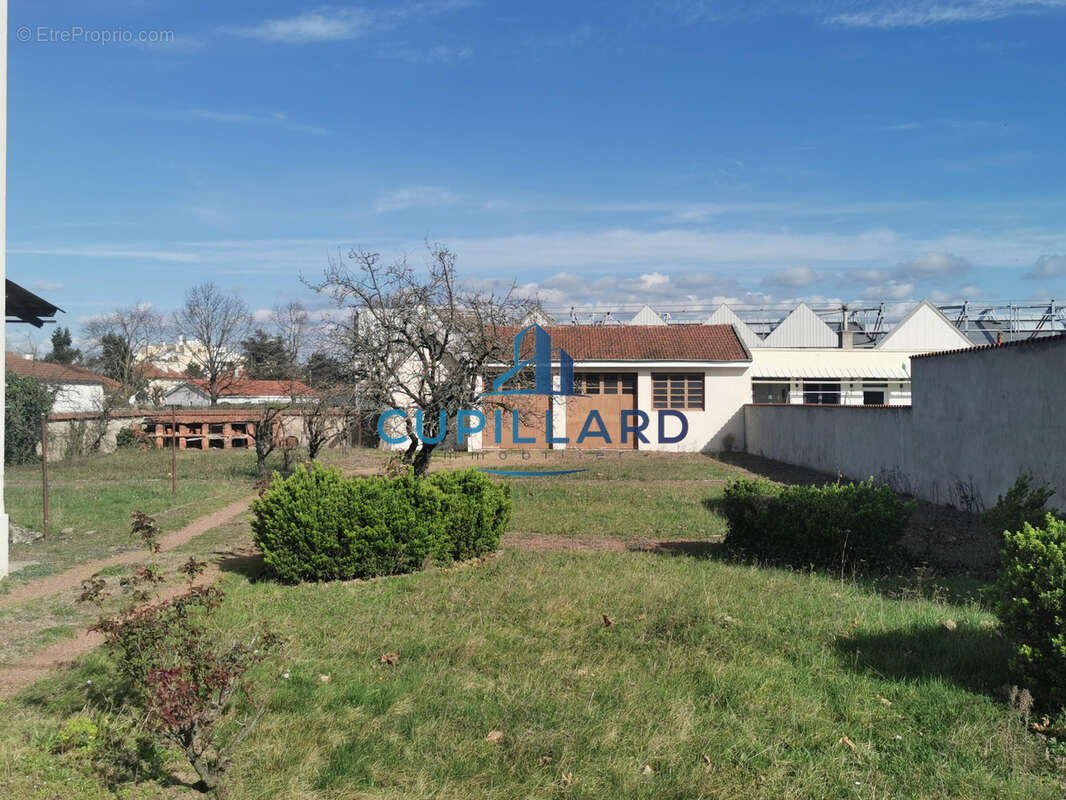 Maison à LE COTEAU